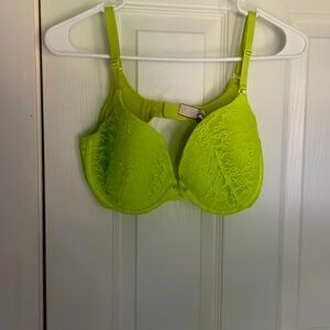 Victoria’s Secret yellow bra size 36D